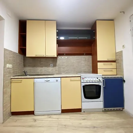 아파트 Modern In / 45 M² / Stunning Sea View 보디체
